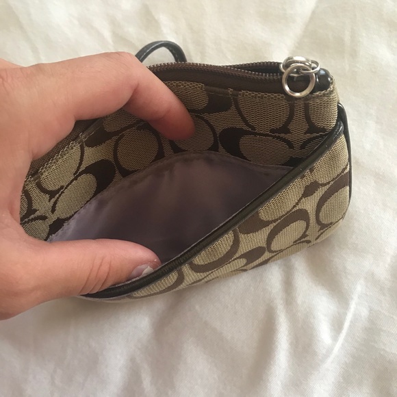 COACH wristlet - Picture 2 of 4